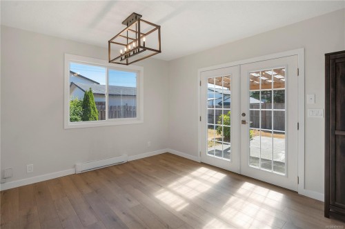 2141 Arnason Rd, Campbell River, BC 