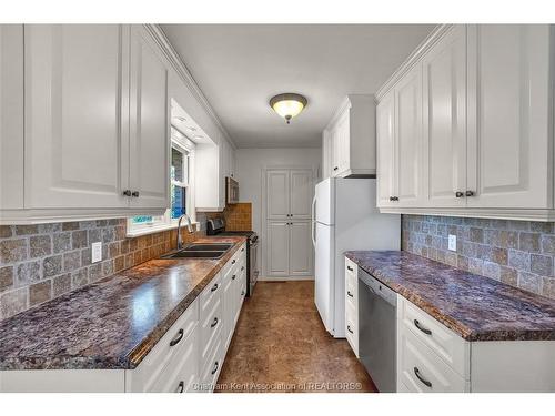 7677 Riverview Line, Chatham, ON 