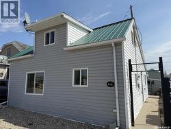233 Central AVENUE Montmartre, SK S0G 3M0
