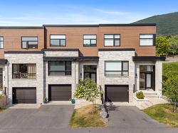 494 Rue Des Groseilliers  Otterburn Park, QC J3H 0J5