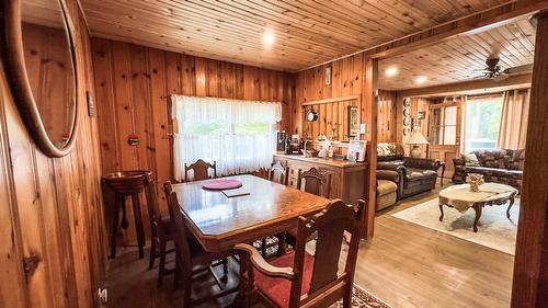Salle à manger - 3255 Route 327, Harrington, QC - Indoor Photo Showing Dining Room