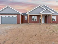 206 Rivercrest Lane  Greenwood, NS B0P 1R0