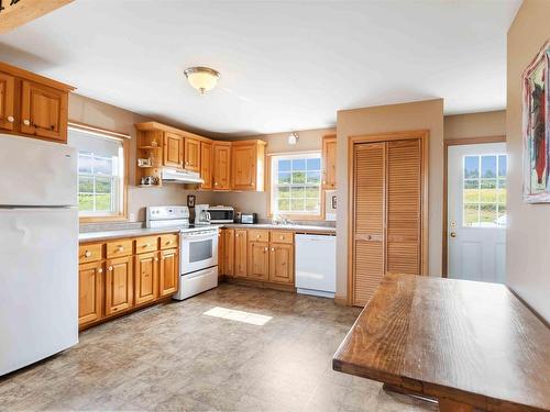 885 Fort Point Road, Ashmore, NS 