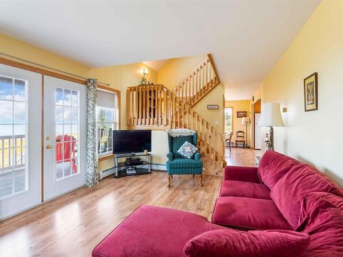 885 Fort Point Road, Ashmore, NS 