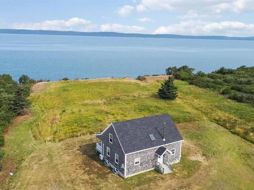 885 Fort Point Road, Ashmore, NS 