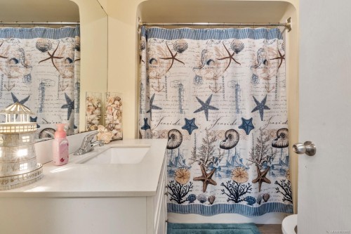 5201 Sooke Rd, Sooke, BC 