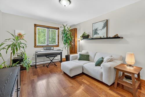Den - 126 Ch. Des Simoneau, Lac-Simon, QC - Indoor Photo Showing Living Room