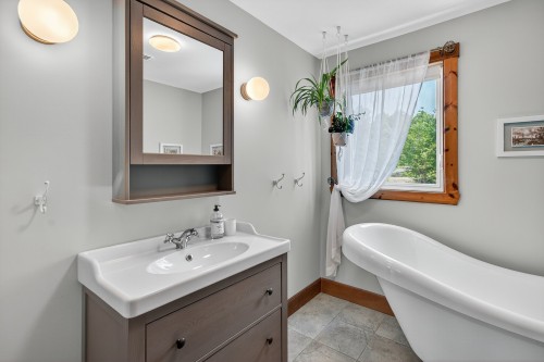 Salle de bains - 126 Ch. Des Simoneau, Lac-Simon, QC - Indoor Photo Showing Bathroom