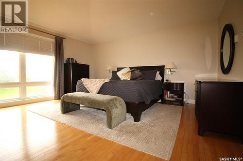555 5Th Street W, Shaunavon, SK - Indoor Photo Showing Bedroom