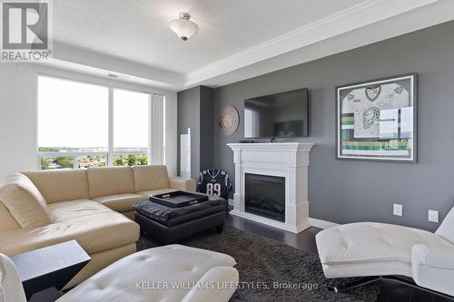1004 - 1030 Coronation Drive, London North (North I), ON - Indoor Photo Showing Living Room With Fireplace