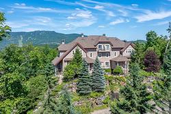 7-225 Rue du Mont-Plaisant  Mont-Tremblant, QC J8E 1L2