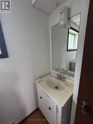 310 Albany Street, Fort Erie (Lakeshore), ON - Indoor Photo Showing Bathroom