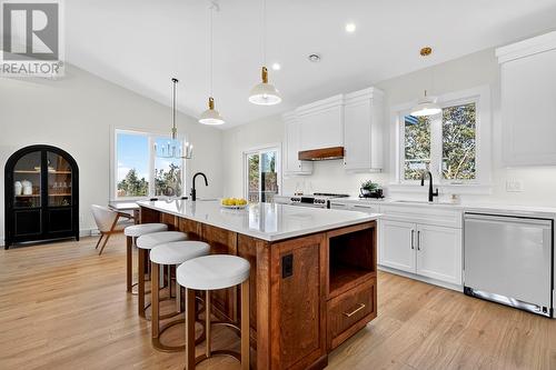 12 Reddley Place, Conception Bay South, NL - Indoor Photo Showing Kitchen With Upgraded Kitchen