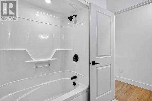 12 Reddley Place, Conception Bay South, NL - Indoor Photo Showing Bathroom