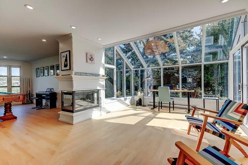 Solarium/Sunroom - 1080 Rue Ste-Thérèse, Saint-Jean-Sur-Richelieu, QC - Indoor With Fireplace