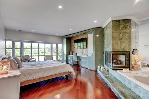 Primary bedroom - 1080 Rue Ste-Thérèse, Saint-Jean-Sur-Richelieu, QC - Indoor Photo Showing Bedroom