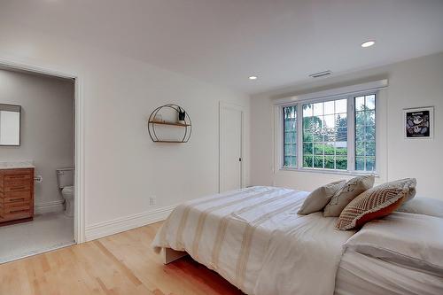 Bedroom - 1080 Rue Ste-Thérèse, Saint-Jean-Sur-Richelieu, QC - Indoor Photo Showing Bedroom
