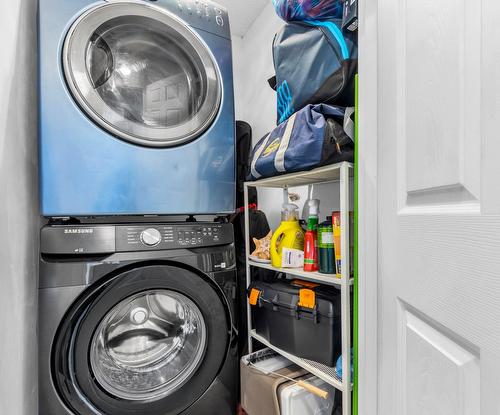 Salle de lavage - 505-500 Rue St-Georges, Saint-Lambert, QC - Indoor Photo Showing Laundry Room