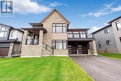 124 DOROTHY DRIVE  Blue Mountains, ON N0H 1J0