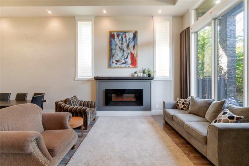1180 Shuswap Street, Salmon Arm, BC - Indoor Photo Showing Living Room With Fireplace