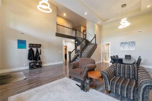 1180 Shuswap Street, Salmon Arm, BC - Indoor Photo Showing Other Room