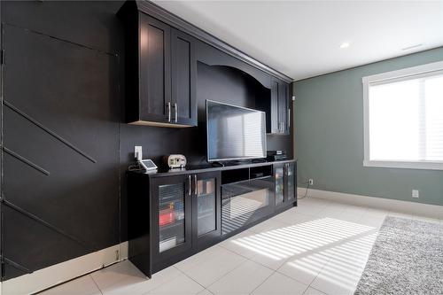 1180 Shuswap Street, Salmon Arm, BC - Indoor