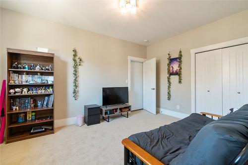 1180 Shuswap Street, Salmon Arm, BC - Indoor