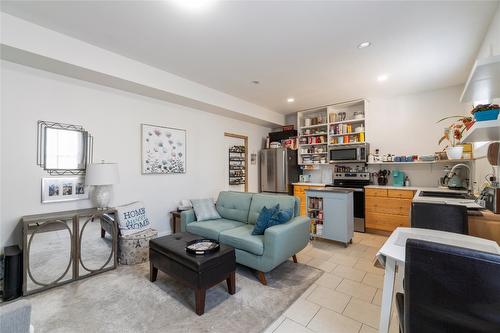 1180 Shuswap Street, Salmon Arm, BC - Indoor