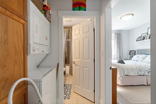 1180 Shuswap Street, Salmon Arm, BC - Indoor Photo Showing Laundry Room