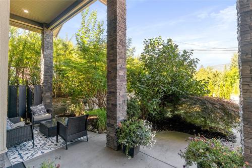 1180 Shuswap Street, Salmon Arm, BC - Outdoor
