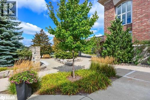 71 Bayberry Drive Unit# 212, Guelph, ON - Outdoor