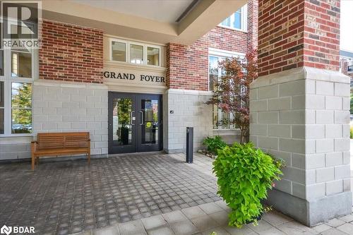 71 Bayberry Drive Unit# 212, Guelph, ON - Outdoor