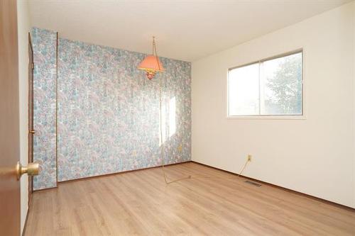 22 Price Dr, Winnipeg, MB 