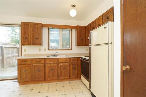 22 Price Dr, Winnipeg, MB 