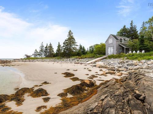 60 River Road, Port L'Hebert, NS 