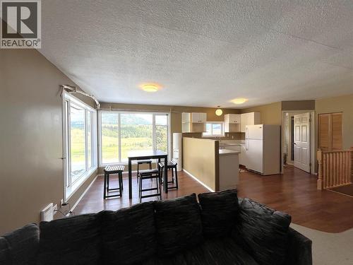 4425 Strawberry Heights Road, Kamloops, BC - Indoor