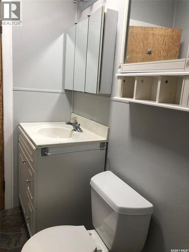 303 Fourth Avenue E, Canora, SK - Indoor Photo Showing Bathroom