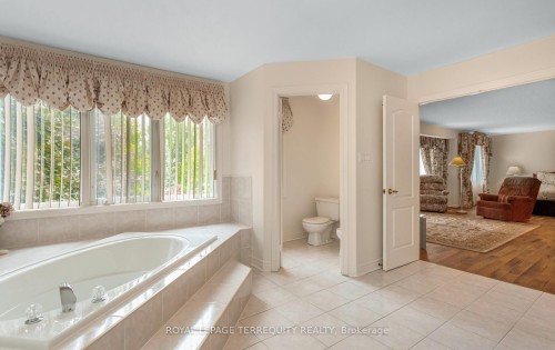 5187 Forest Ridge Drive, Mississauga, ON - Indoor Photo Showing Bathroom