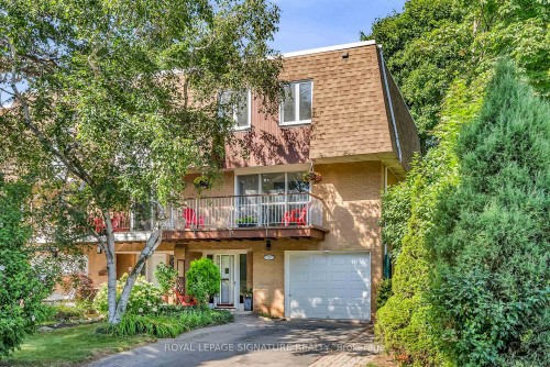 27 Tulip Street  Oakville, ON L6L 3V3