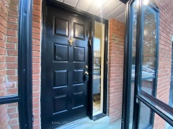 28 Festival Drive  Toronto, ON M2R 3V1