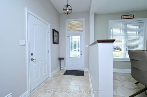 21 Upper Highland N/A, New Tecumseth, ON - Indoor Photo Showing Other Room