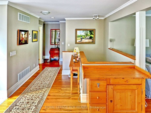 2-28 Reddington Drive, Caledon, ON - Indoor Photo Showing Other Room