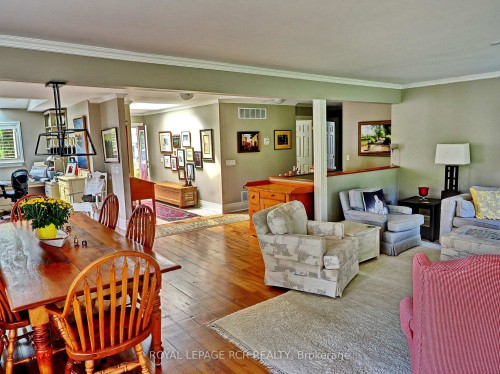 2-28 Reddington Drive, Caledon, ON - Indoor Photo Showing Other Room