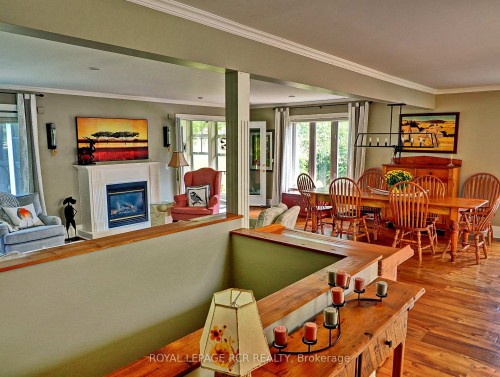 2-28 Reddington Drive, Caledon, ON - Indoor With Fireplace