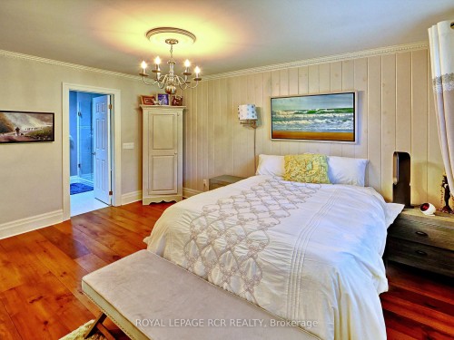 2-28 Reddington Drive, Caledon, ON - Indoor Photo Showing Bedroom