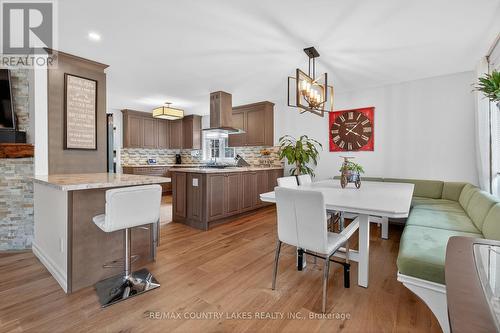 141 Bayshore Drive, Ramara, ON - Indoor Photo Showing Dining Room
