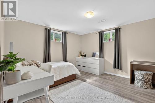 141 Bayshore Drive, Ramara, ON - Indoor Photo Showing Bedroom