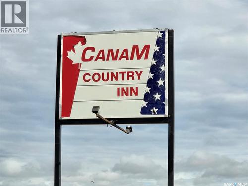 Canam Country Inn, Oungre, SK 