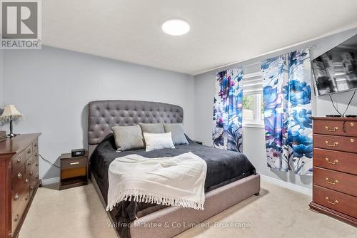 362 Westwood Drive, Brockton, ON - Indoor Photo Showing Bedroom