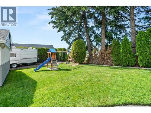 260 Gibbs Road, Kelowna, BC - Outdoor